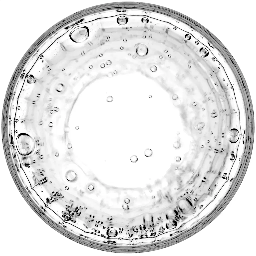 Paciente usando la plataforma Nabu Health para encontrar estudios clínicos de cáncer